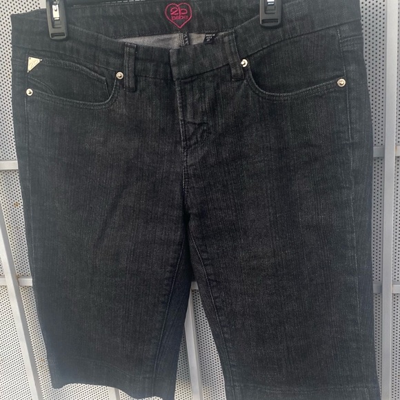 2b Bebe size 31 women’s shorts 12” inseam black denim low rise made in USA - Picture 8 of 8